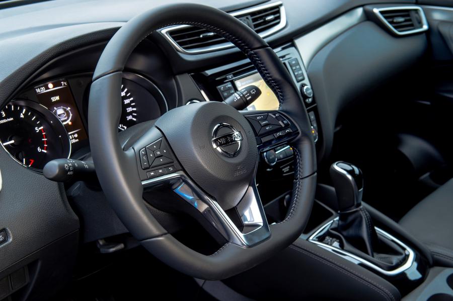 Панель приборов Nissan Qashqai 2017 года  (WW) (фото 58 из 64)